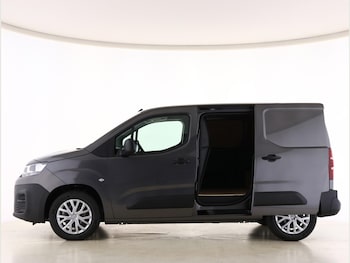 Used Citroen Berlingo 2023 for sale - 76476530: Photo