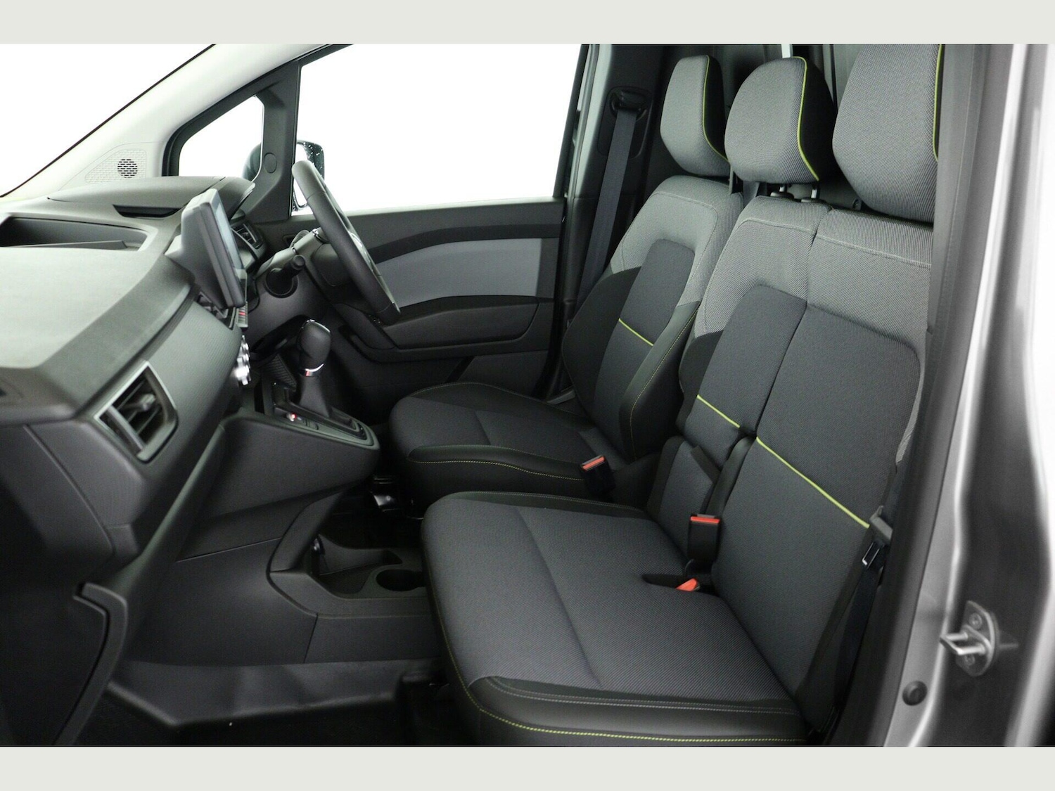 Used Renault Kangoo 2025 for sale - 76993240: Photo 10