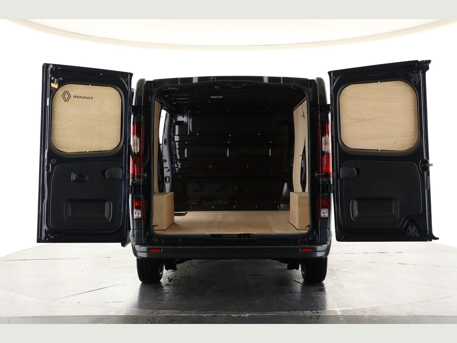 Used Renault Trafic for sale - 78046938: Photo 2