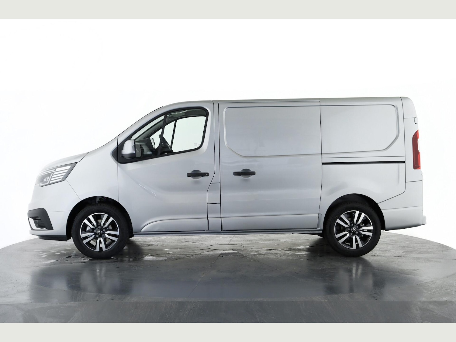 Used Renault Trafic 2025 for sale - 76989757: Photo 7