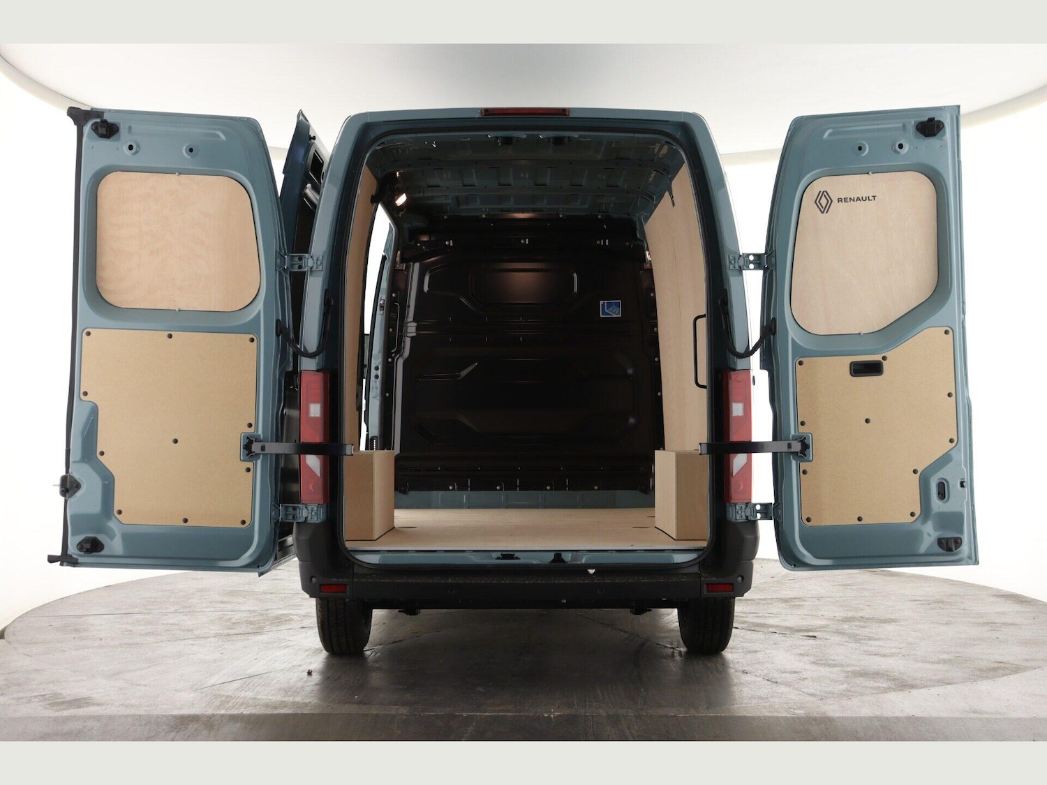 Used Renault Master 2026 for sale - 78171350: Photo 2