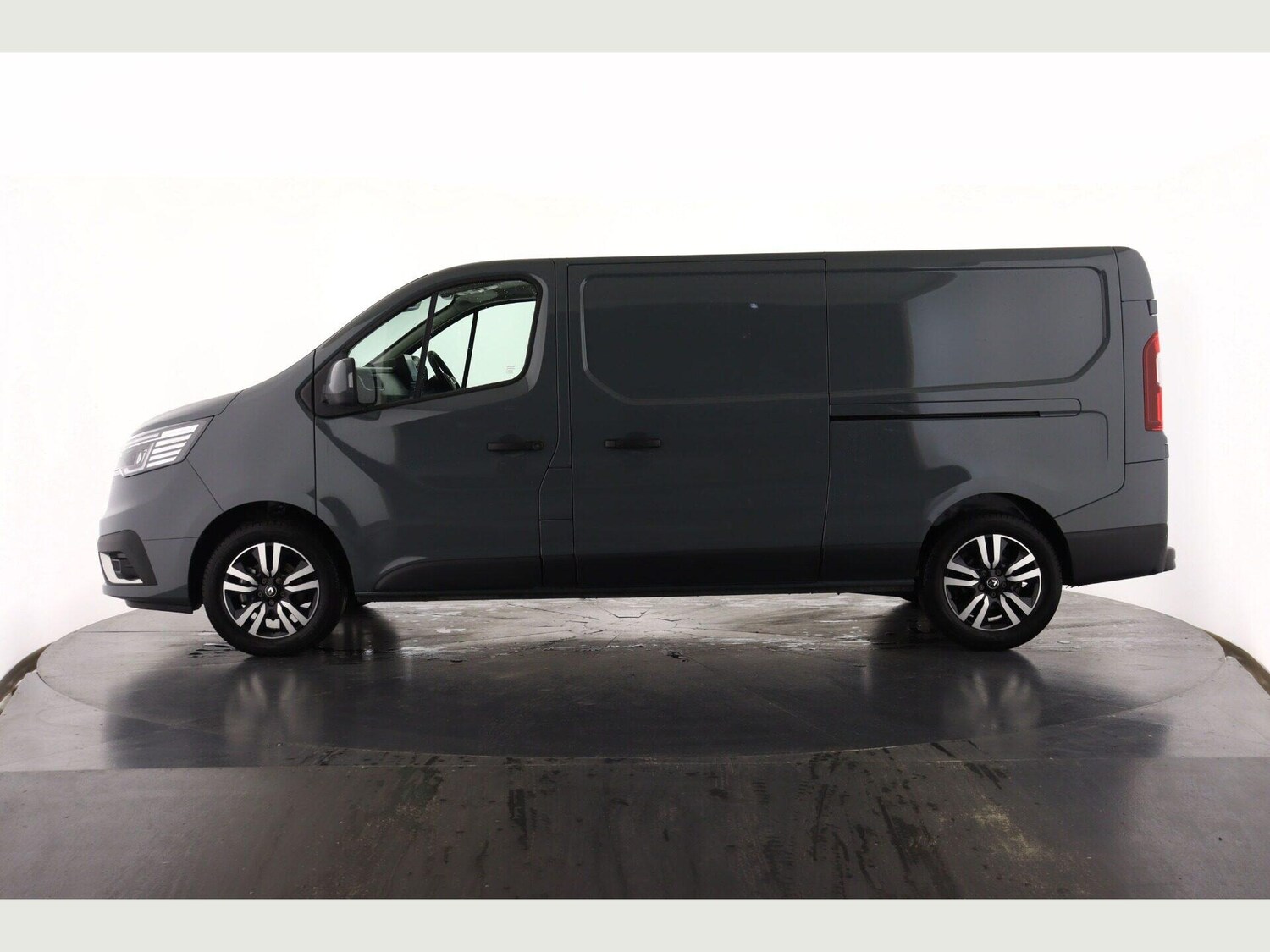 Used Renault Trafic 2025 for sale - 77538110: Photo 8