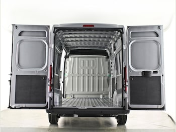 Used Citroen Relay 2023 for sale - 76476545: Photo