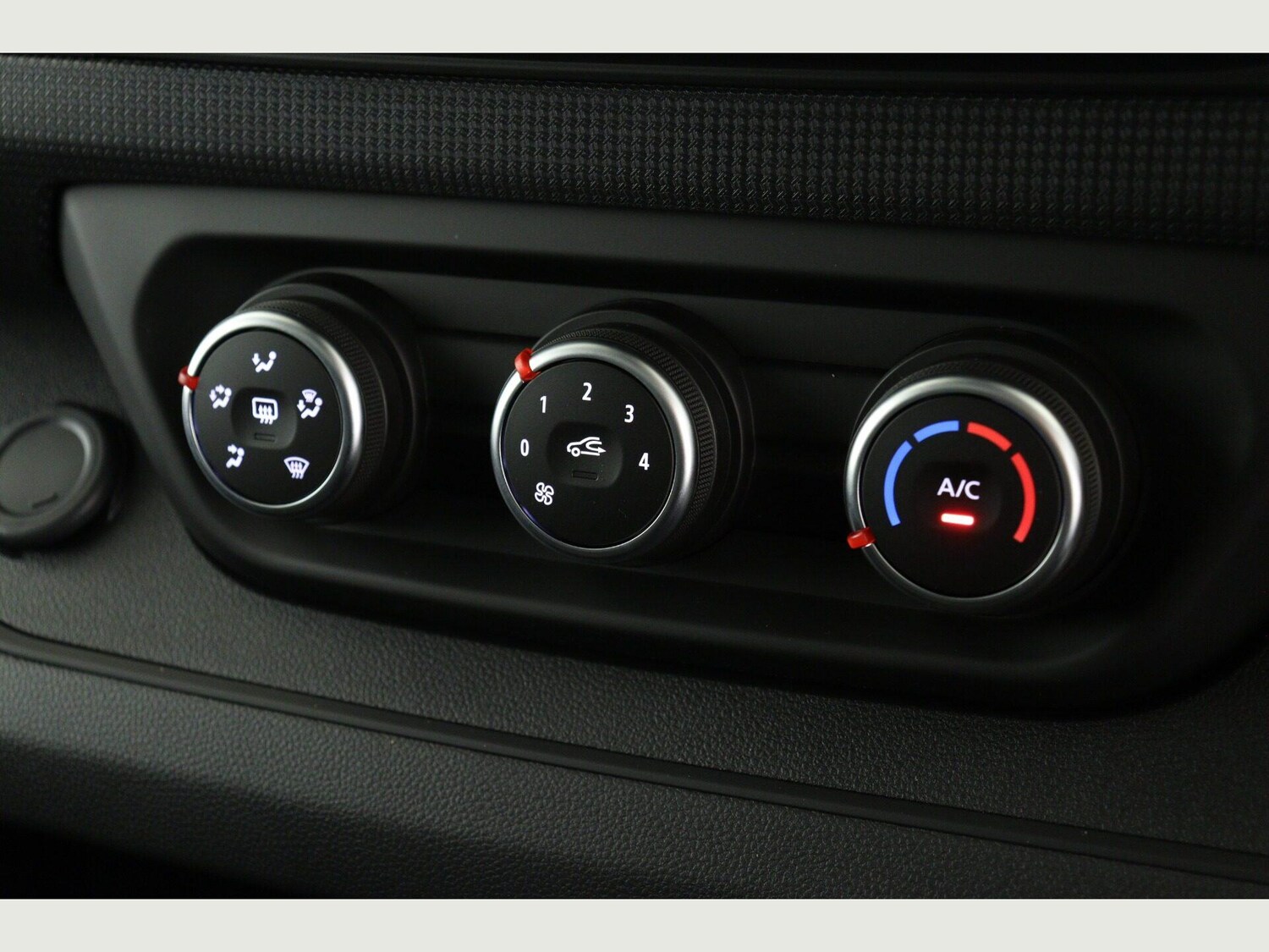 Used Renault Trafic 2025 for sale - 76361160: Photo 16