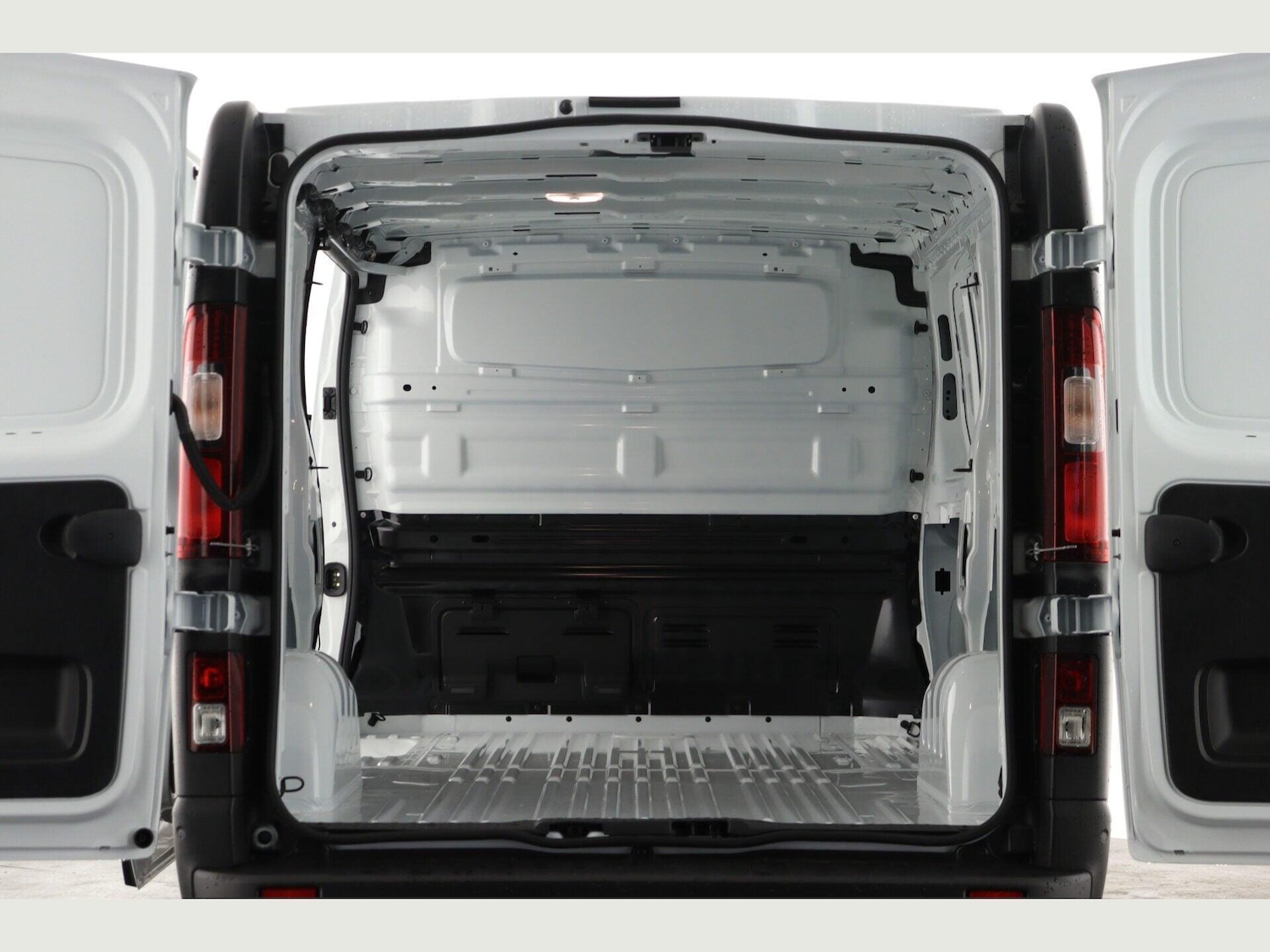 Used Nissan Primastar 2025 for sale - 77550506: Photo 3