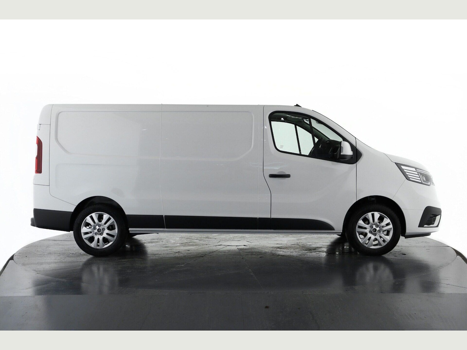 Used Renault Trafic 2025 for sale - 76371608: Photo 5