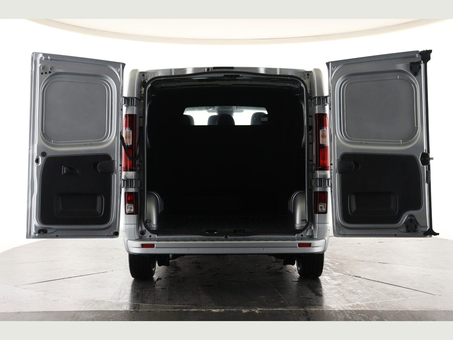 Used Renault Trafic 2025 for sale - 75780986: Photo 2