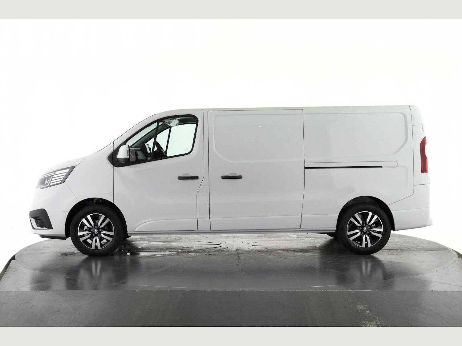 Used Renault Trafic 2025 for sale - 77768780: Photo 8