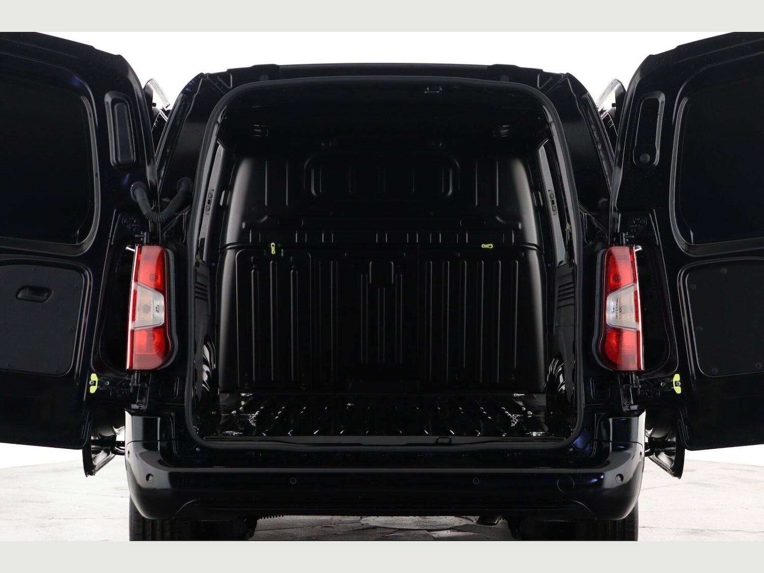 Used Peugeot Partner 2025 for sale - 76513239: Photo 3