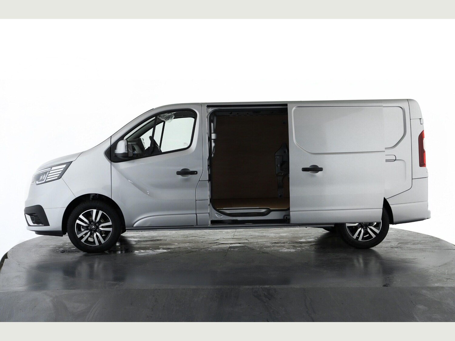 Used Renault Trafic 2025 for sale - 76832650: Photo 9