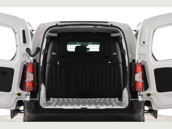 Used Citroen Berlingo 2023 for sale - 77940706: Photo