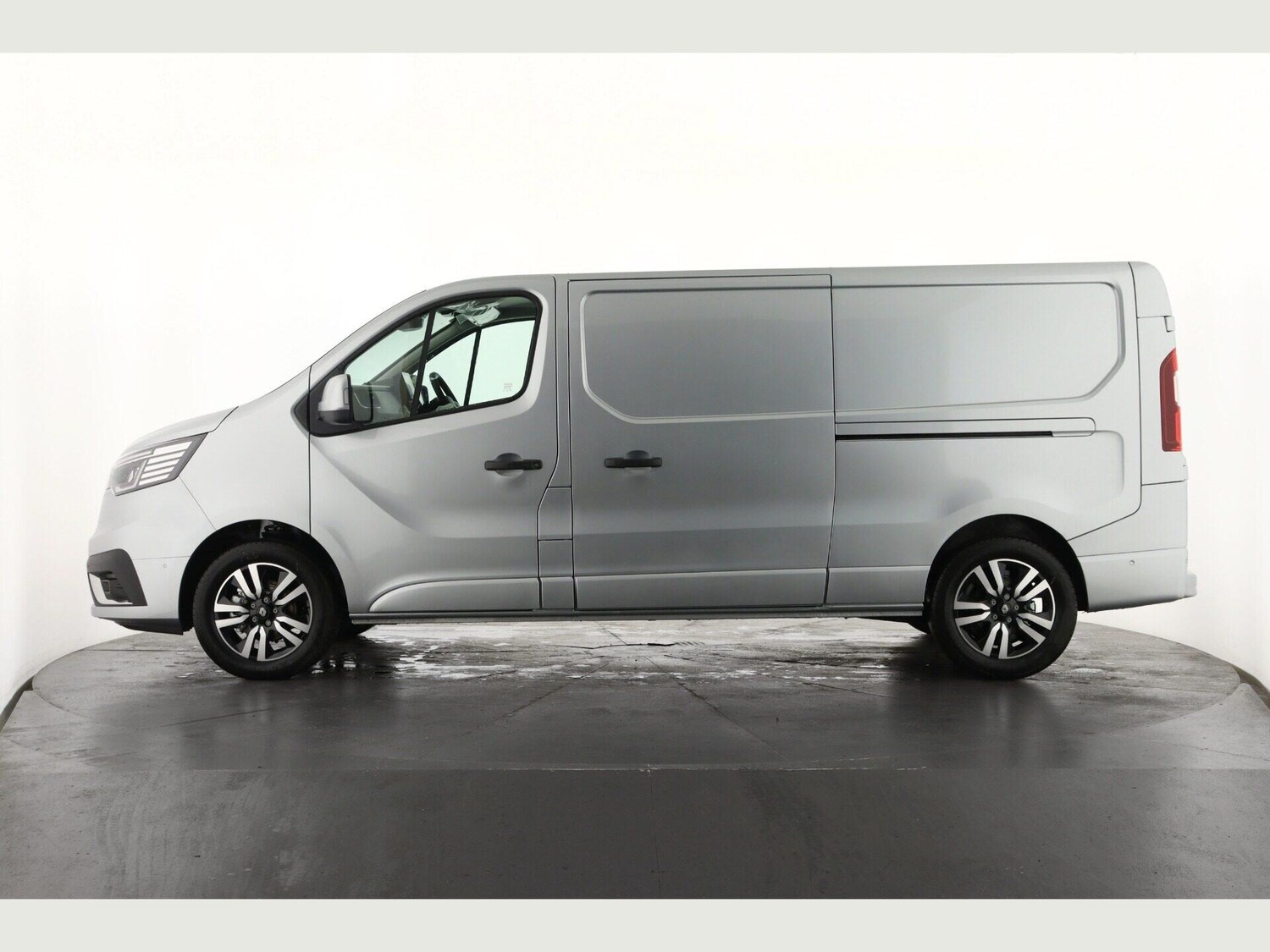 Used Renault Trafic 2025 for sale - 77143020: Photo 9