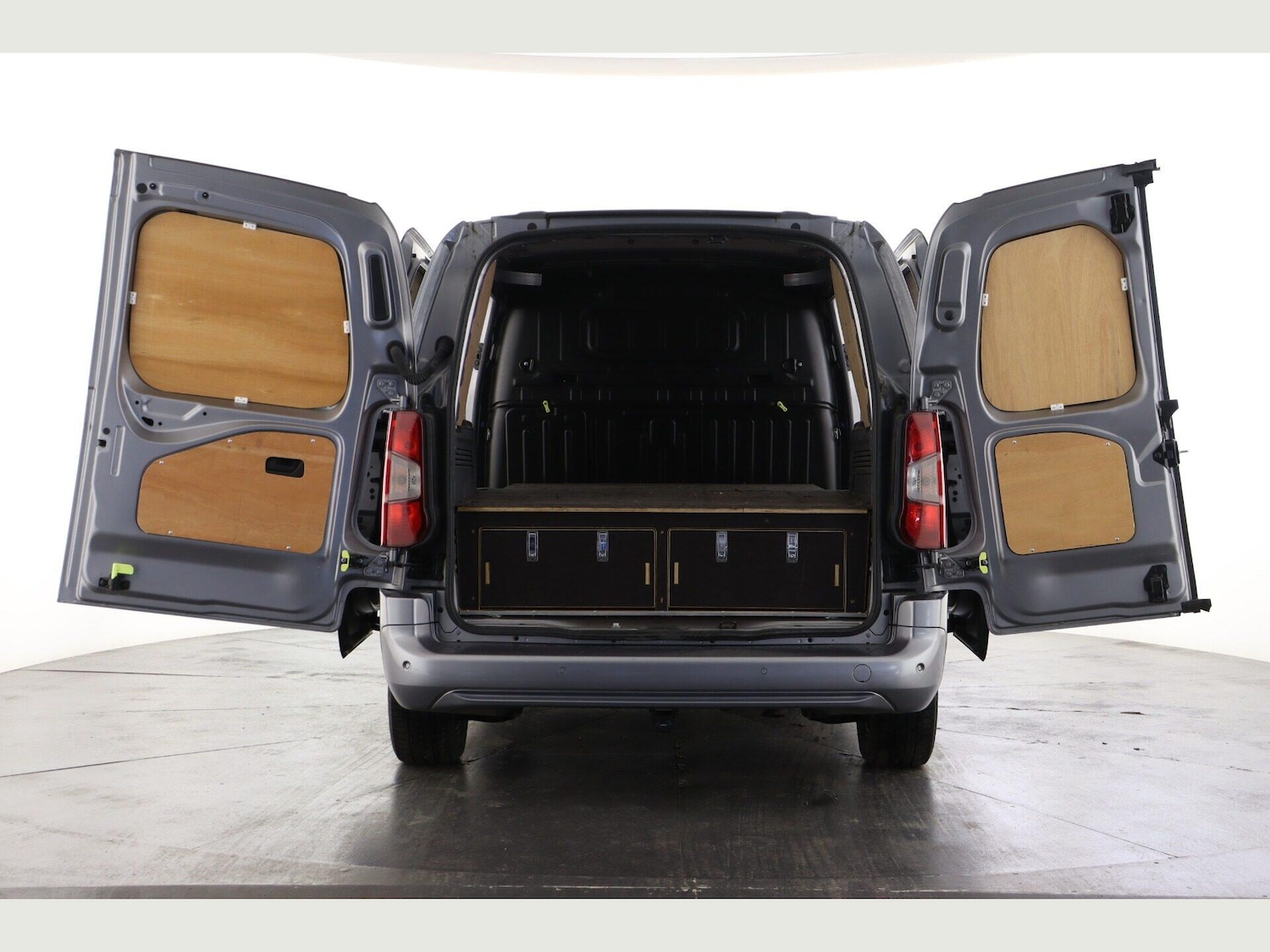 Used Citroen Berlingo 2023 for sale - 76727570: Photo 2