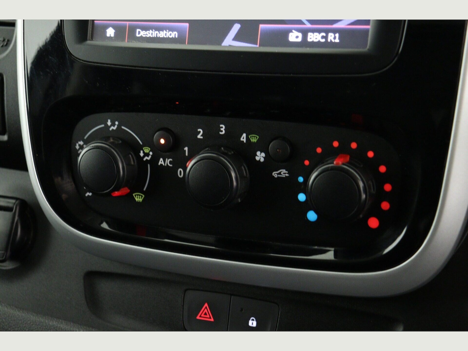 Used Renault Trafic 2019 for sale - 76632957: Photo 18