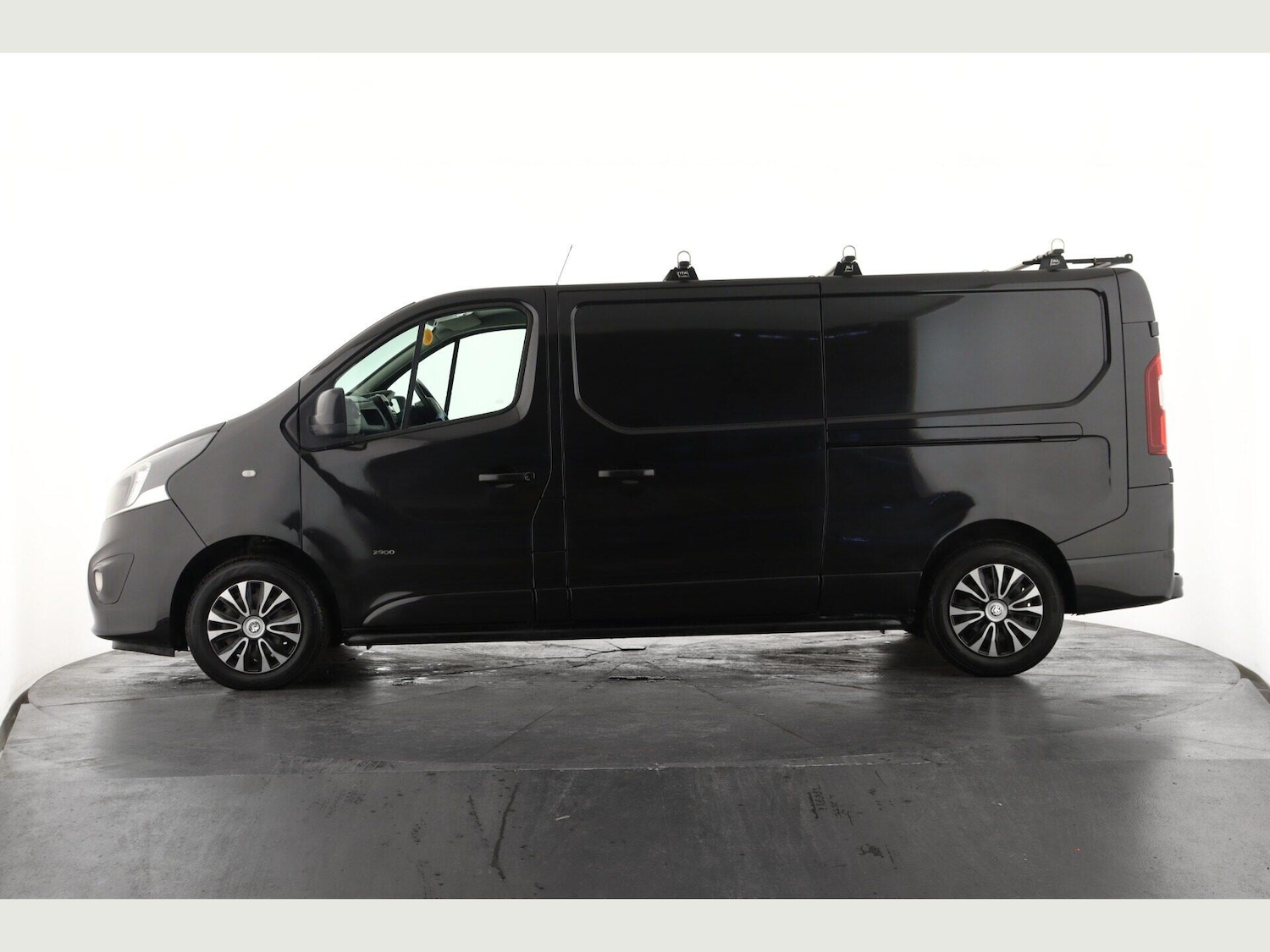 Used Vauxhall Vivaro 2017 for sale - 77882945: Photo 8