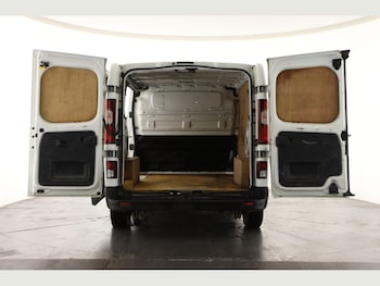 Used Renault Trafic 2018 for sale - 76991397: Photo