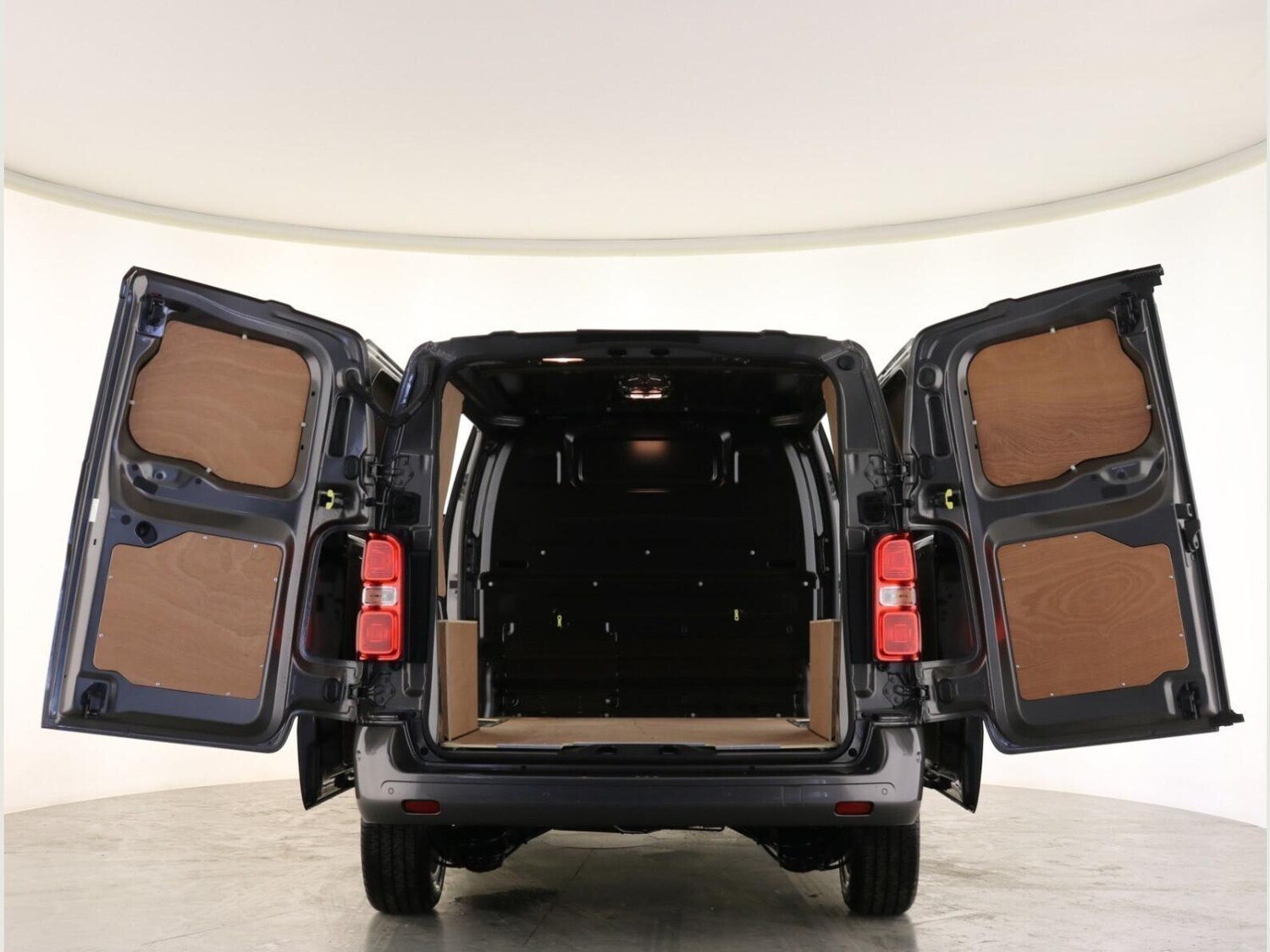 Used Citroen Dispatch for sale - 76988100: Photo 3