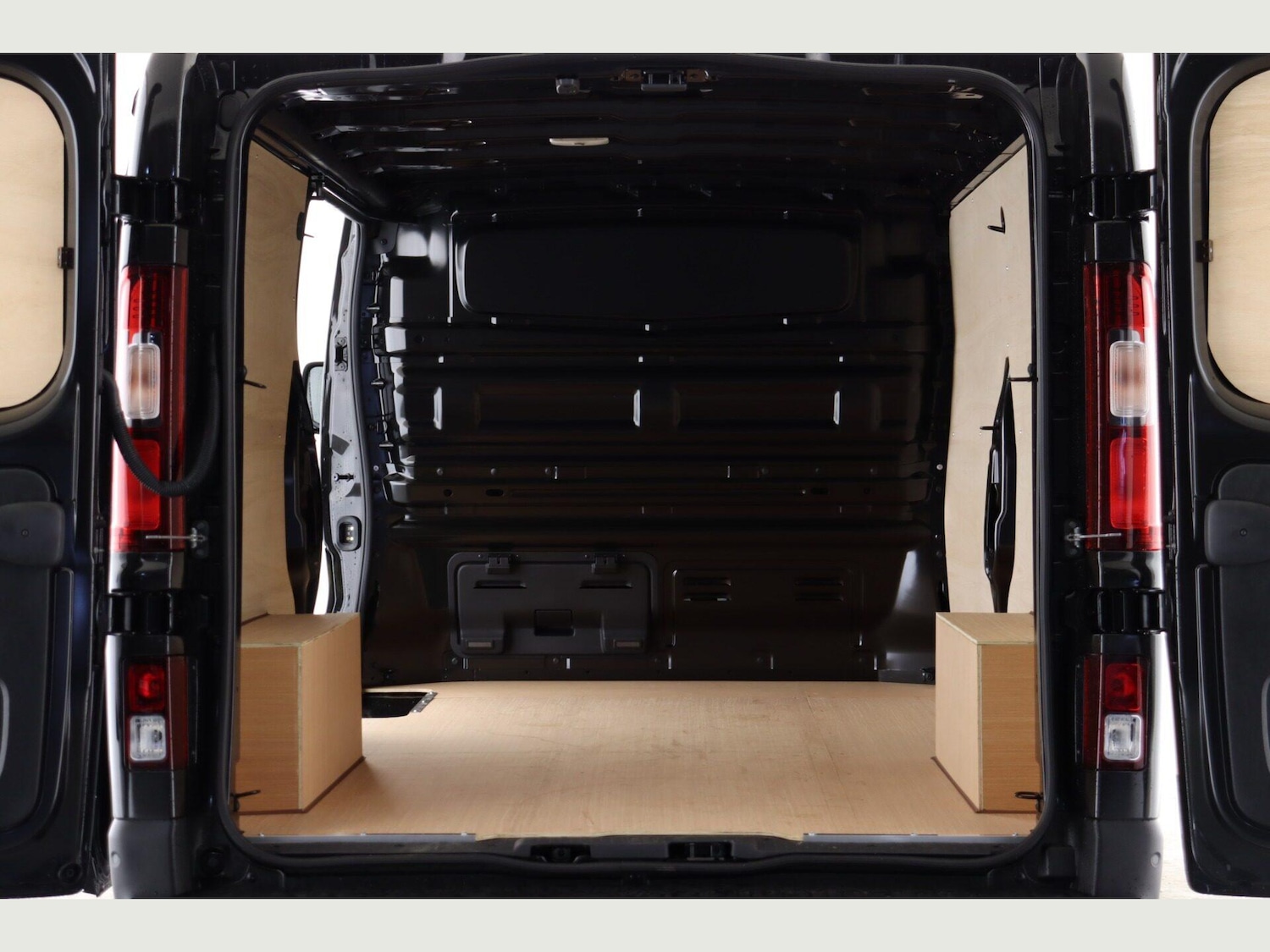 Used Renault Trafic 2025 for sale - 76109878: Photo 3