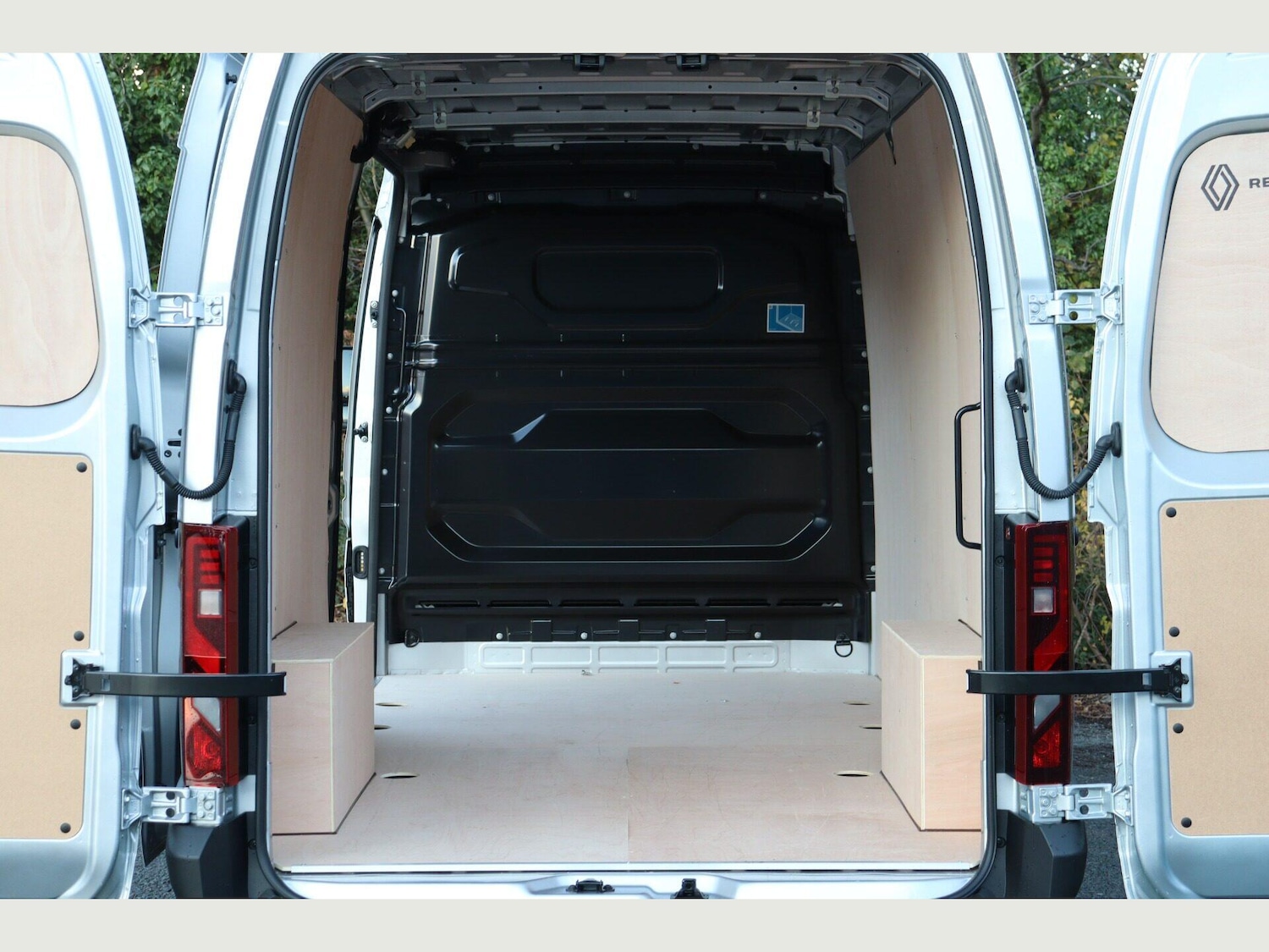 Used Renault Master 2025 for sale - 76484360: Photo 3