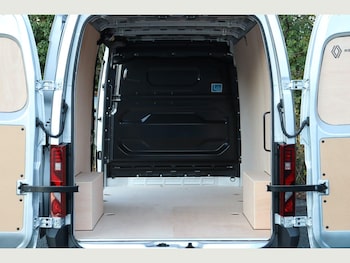 Used Renault Master 2025 for sale - 76484360: Photo