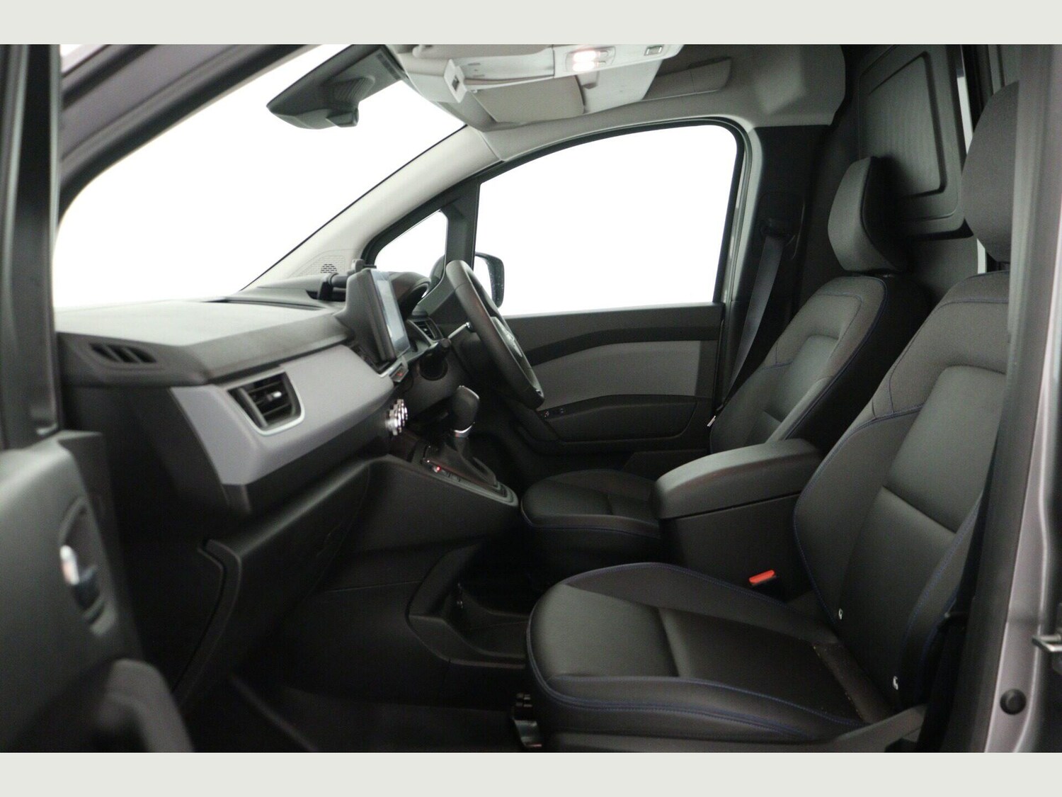 Used Nissan Other 2023 for sale - 77853533: Photo 11