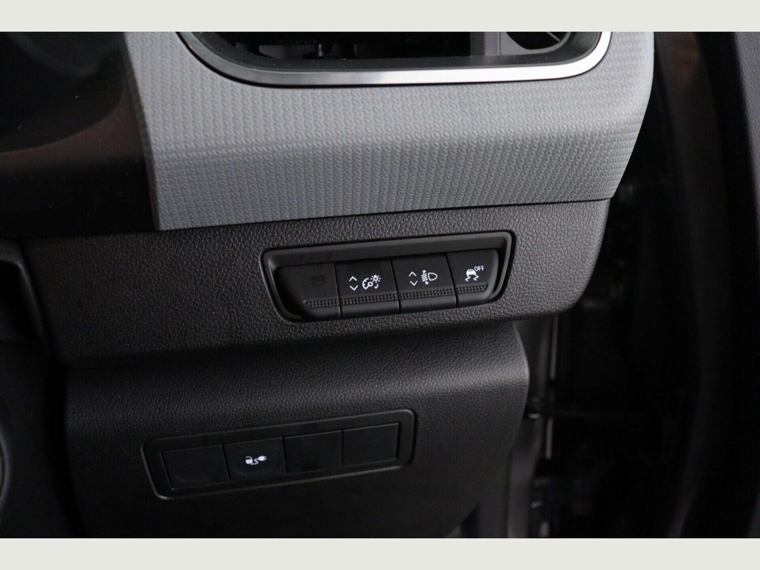 Used Nissan Other 2023 for sale - 77853533: Photo 19