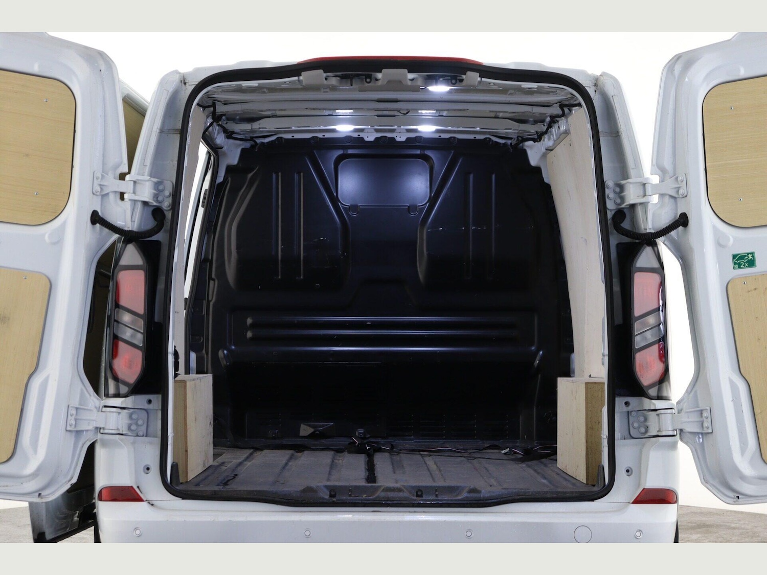 Used Ford Transit Custom 2025 for sale - 77351838: Photo 3