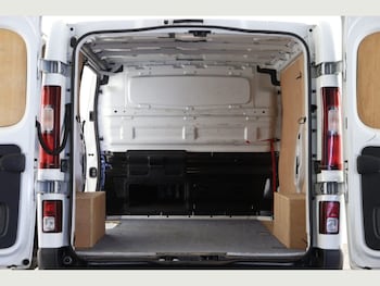 Used Renault Trafic 2018 for sale - 78086013: Photo