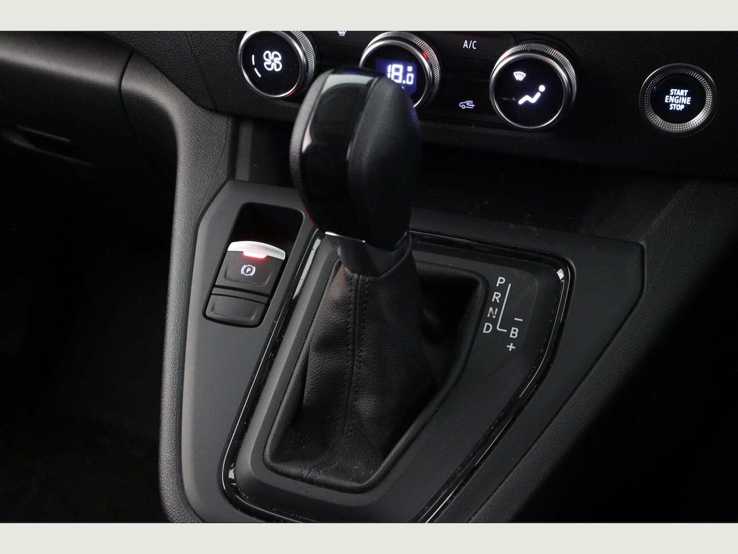 Used Nissan Other 2023 for sale - 77853892: Photo 18