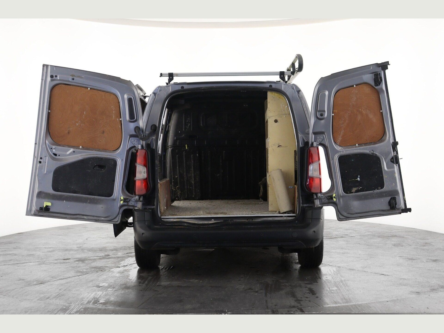 Used Citroen Berlingo 2020 for sale - 77597774: Photo 2