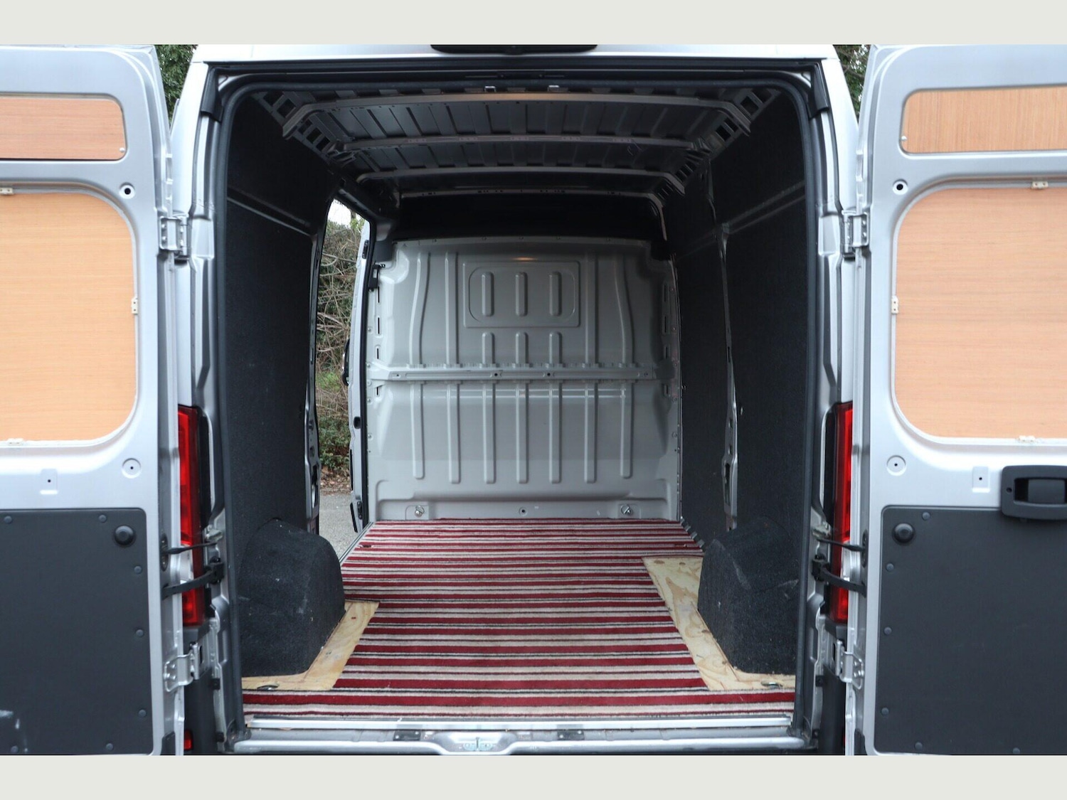 Used Vauxhall Movano 2024 for sale - 77330576: Photo 3