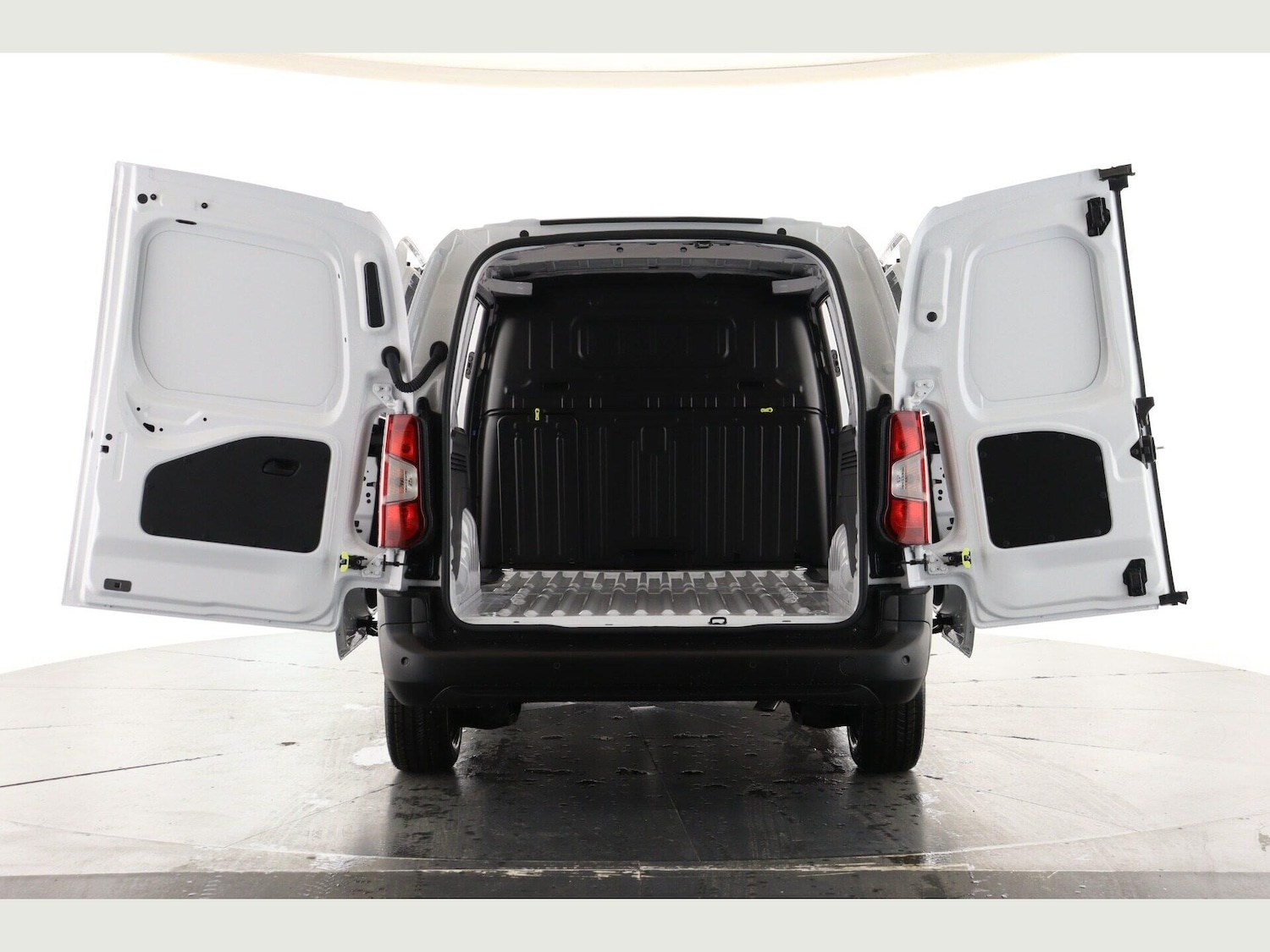 Used Peugeot Partner 2025 for sale - 77496552: Photo 3