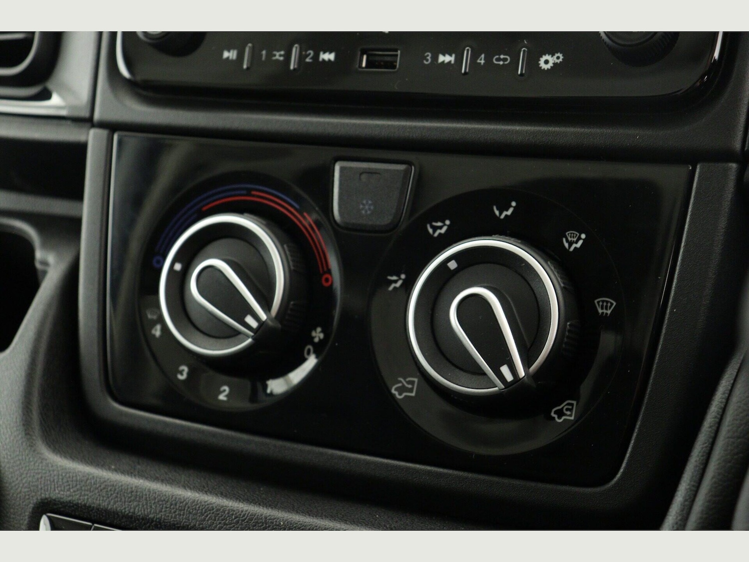 Used Peugeot Boxer 2026 for sale - 77598384: Photo 15