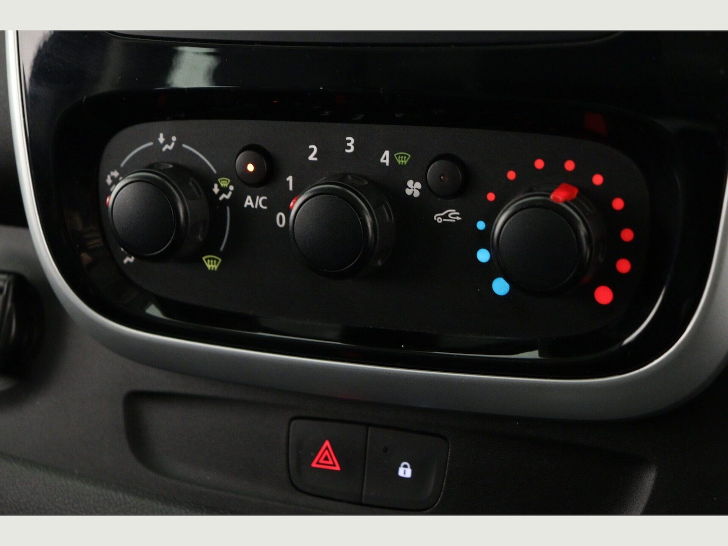 Used Renault Trafic 2019 for sale - 76484583: Photo 19