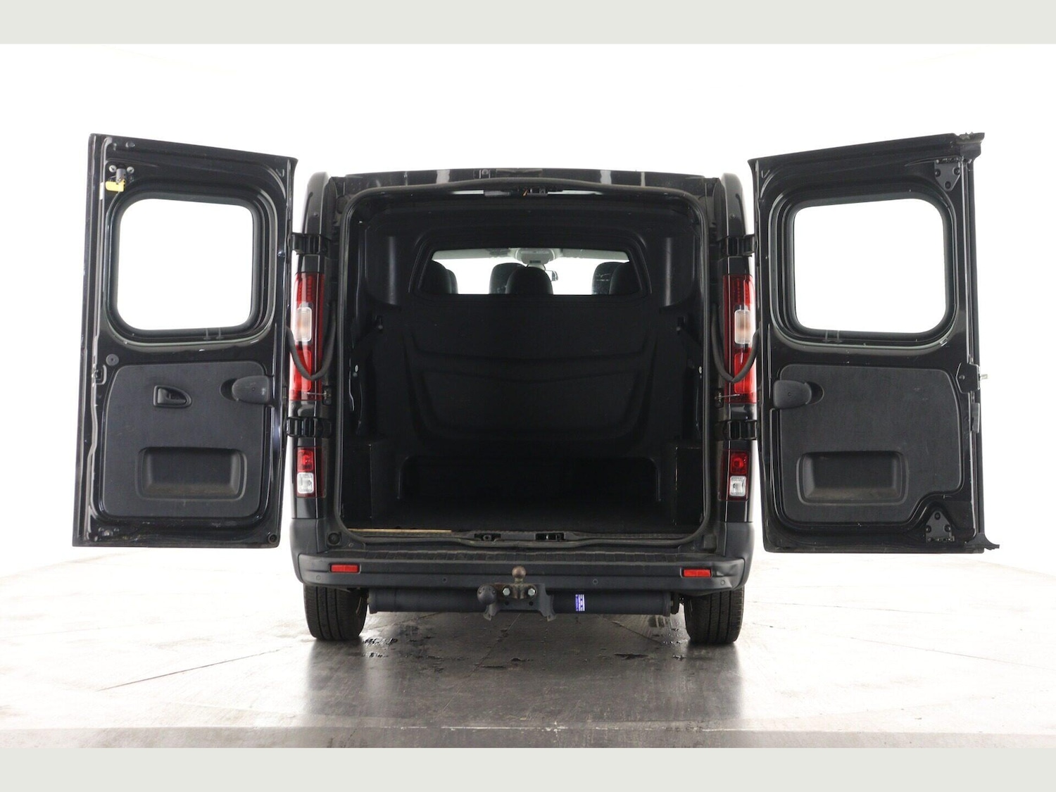 Used Renault Trafic 2019 for sale - 76484583: Photo 2