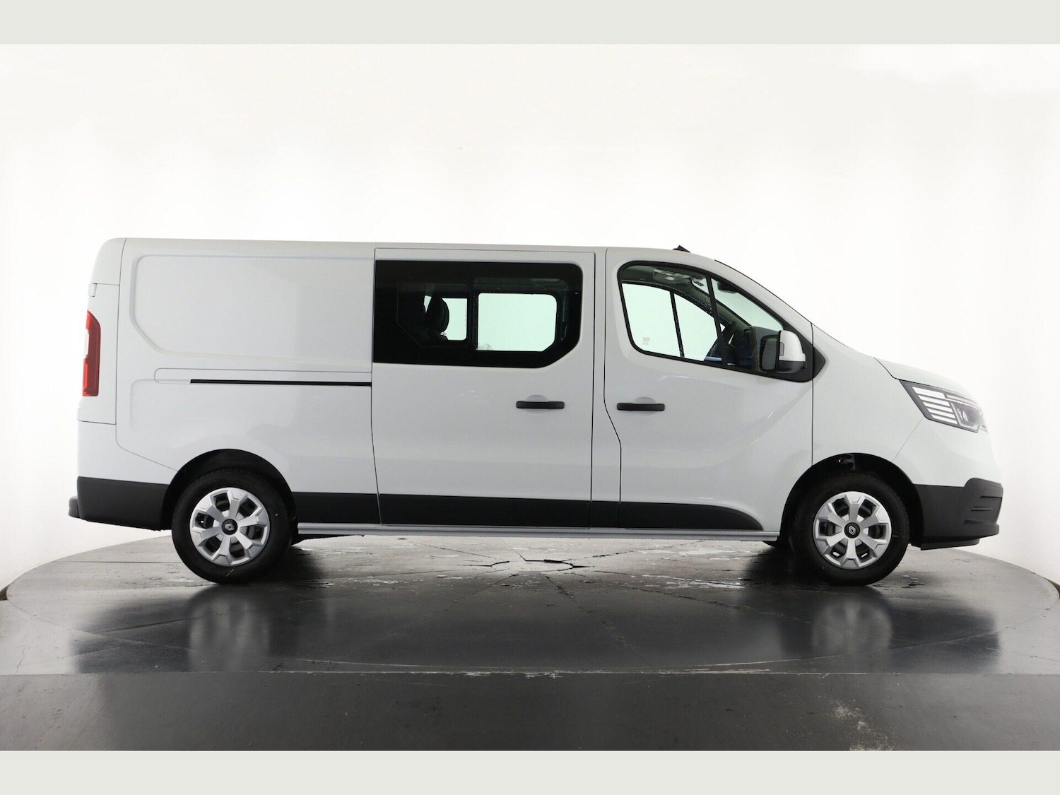 Used Renault Trafic 2025 for sale - 76801936: Photo 4