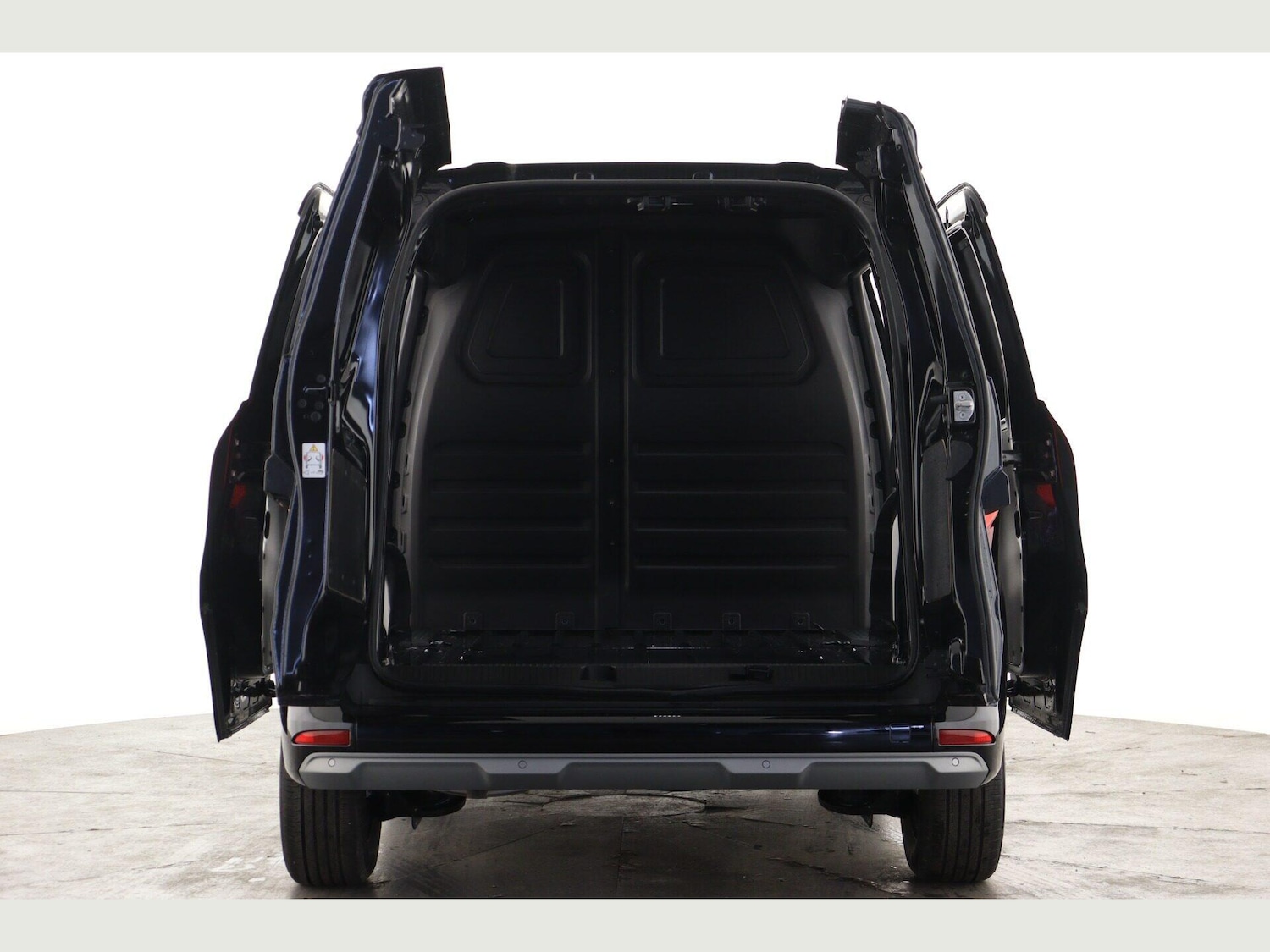 Used Nissan Other 2026 for sale - 78205345: Photo 2