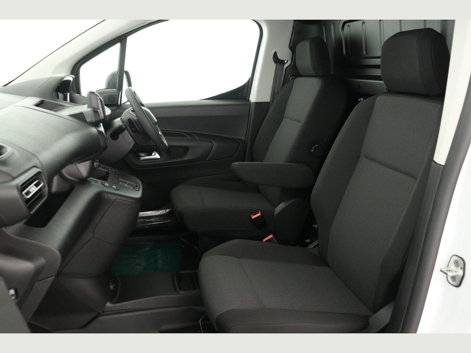 Used Peugeot Partner 2025 for sale - 76997202: Photo 10