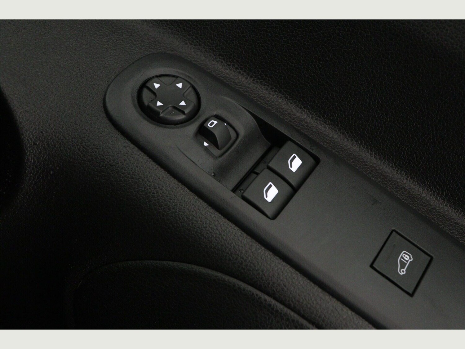 Used Peugeot Partner 2025 for sale - 76997202: Photo 18