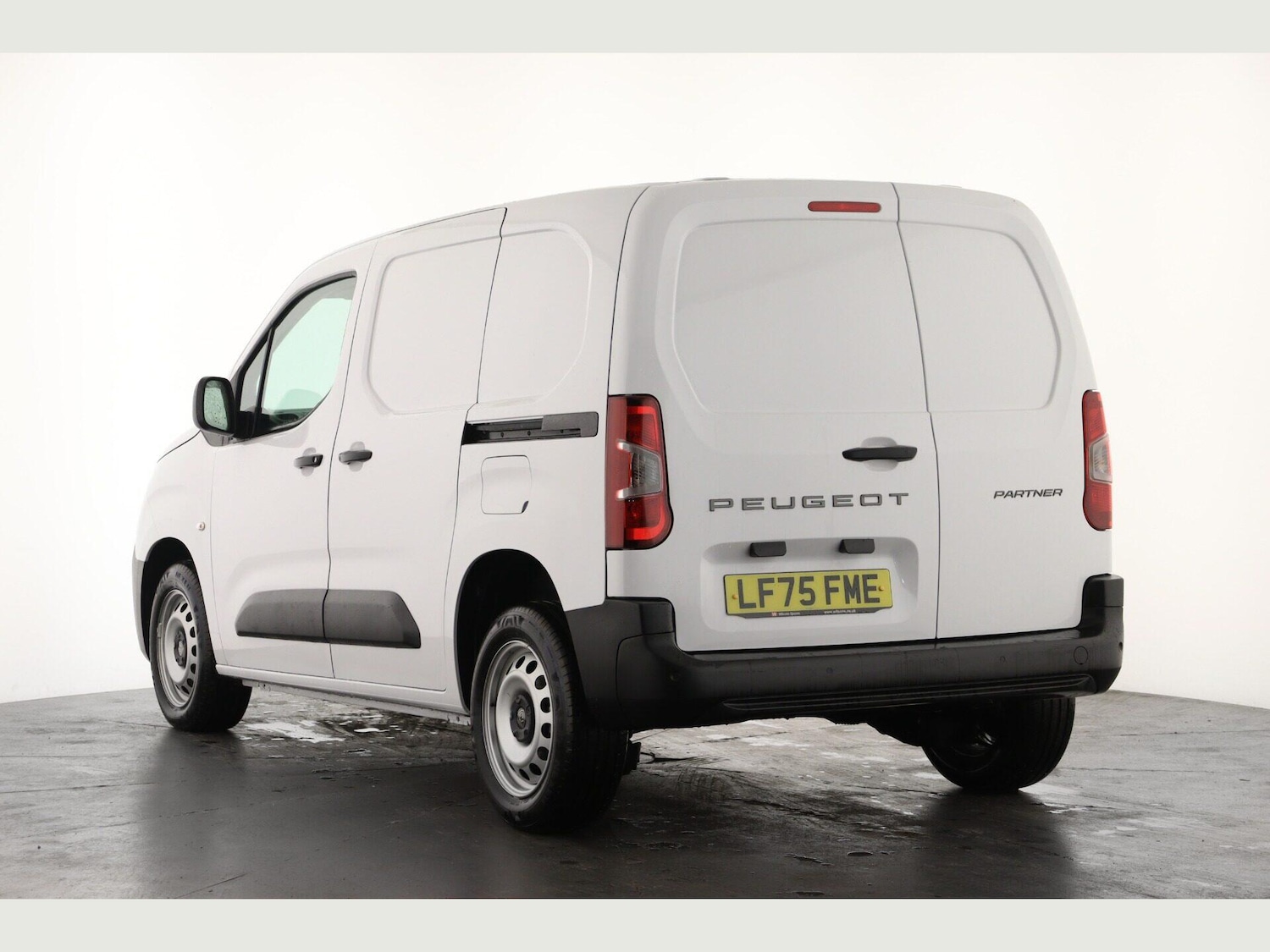 Used Peugeot Partner 2025 for sale - 76997202: Photo 9