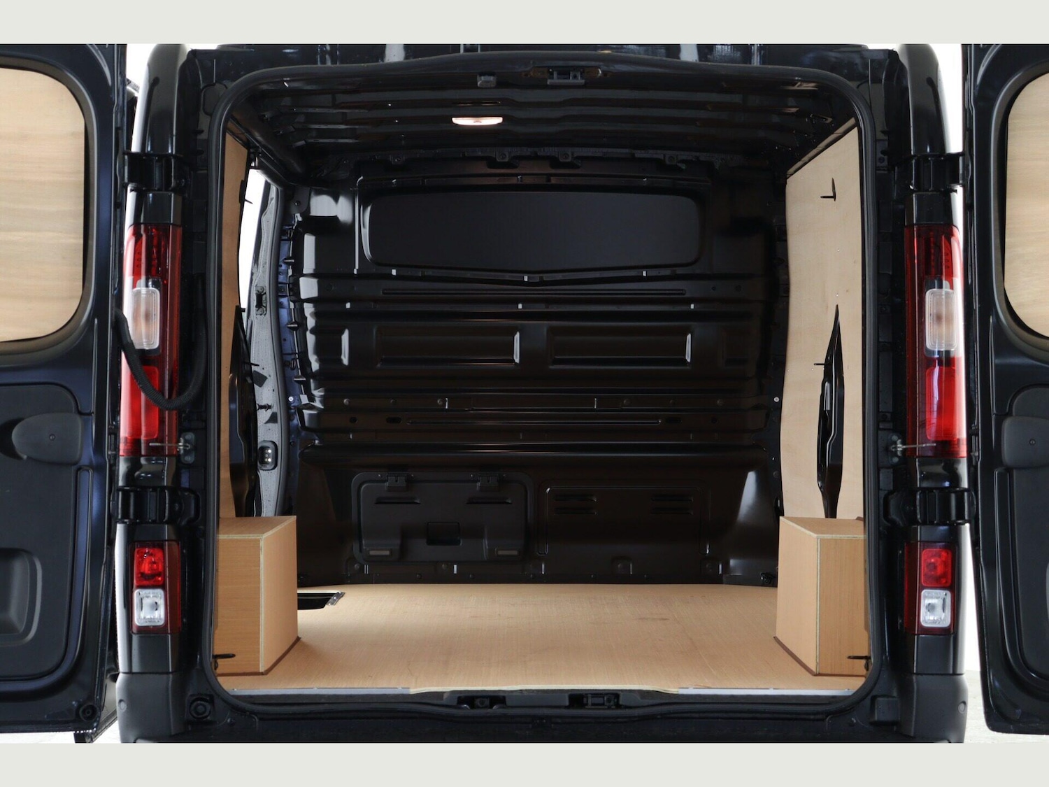 Used Renault Trafic 2025 for sale - 76996267: Photo 3