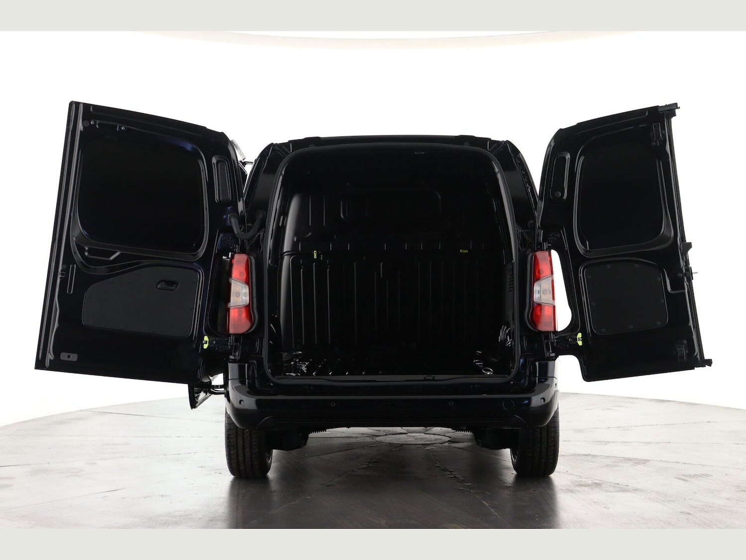 Used Peugeot Partner 2025 for sale - 77279035: Photo 2