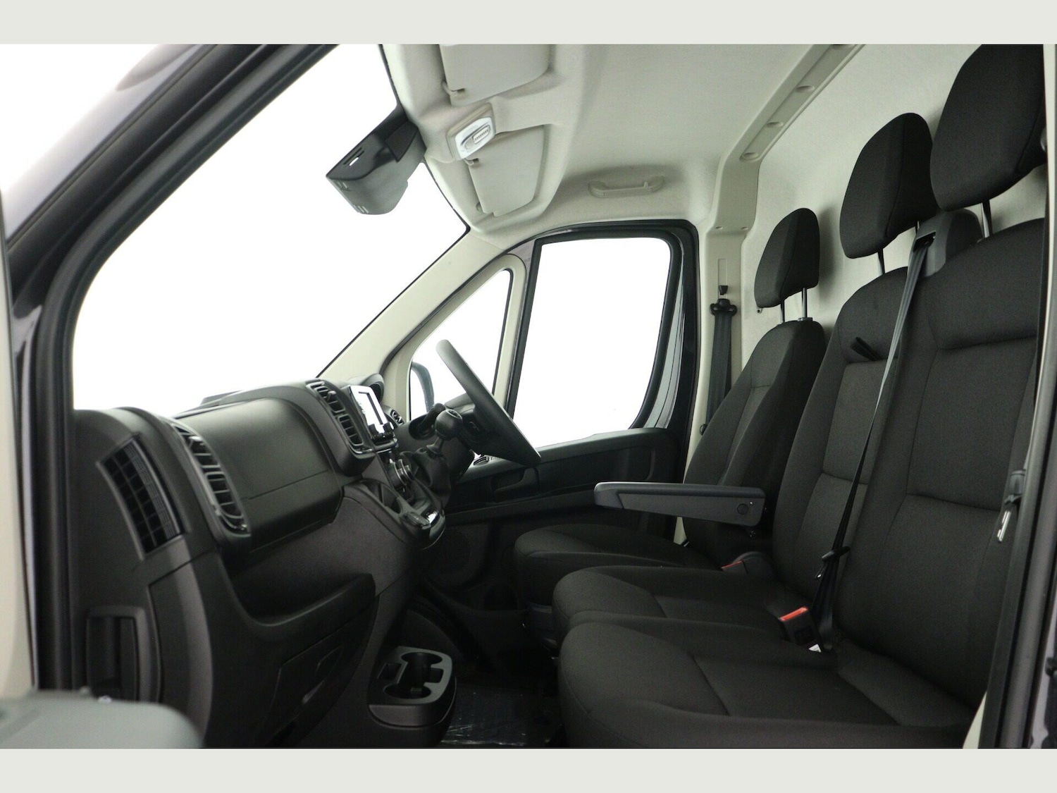 Used Peugeot Boxer 2025 for sale - 76993293: Photo 13