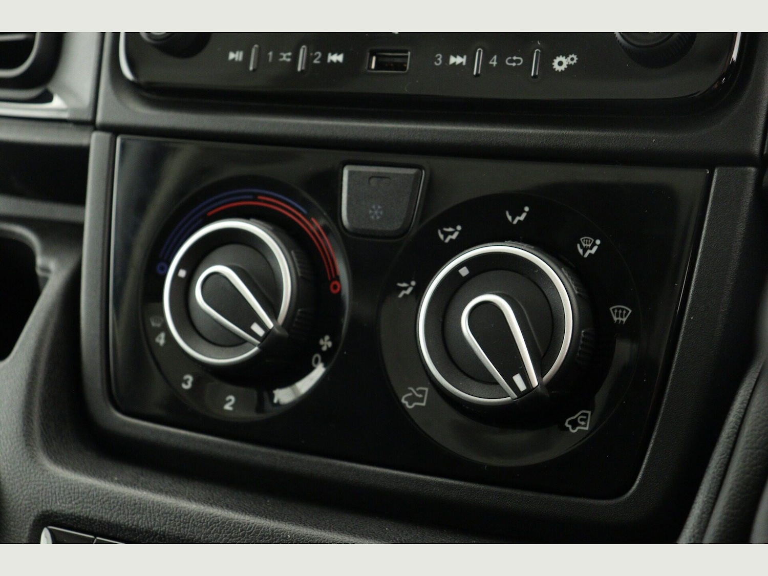 Used Peugeot Boxer 2025 for sale - 76993293: Photo 18