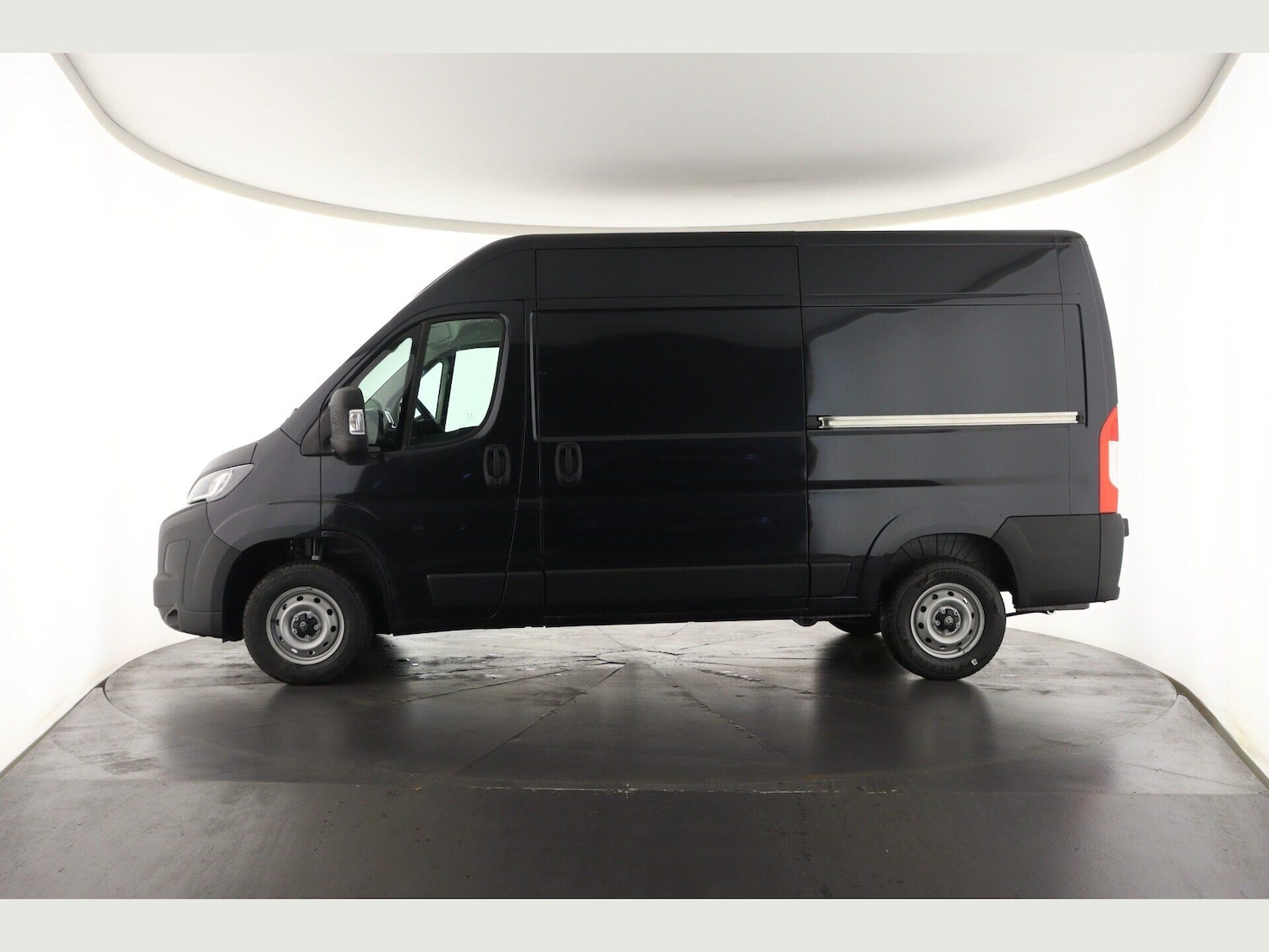Used Peugeot Boxer 2025 for sale - 76993293: Photo 9