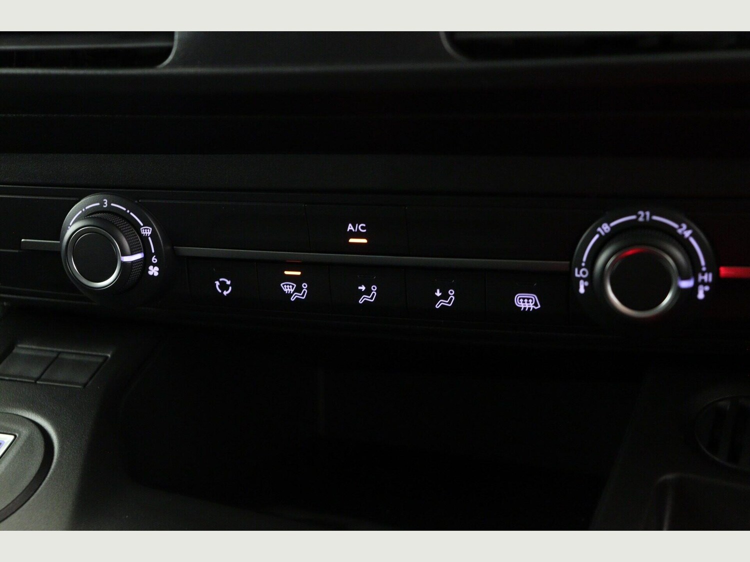 Used Peugeot Partner 2025 for sale - 77082091: Photo 17