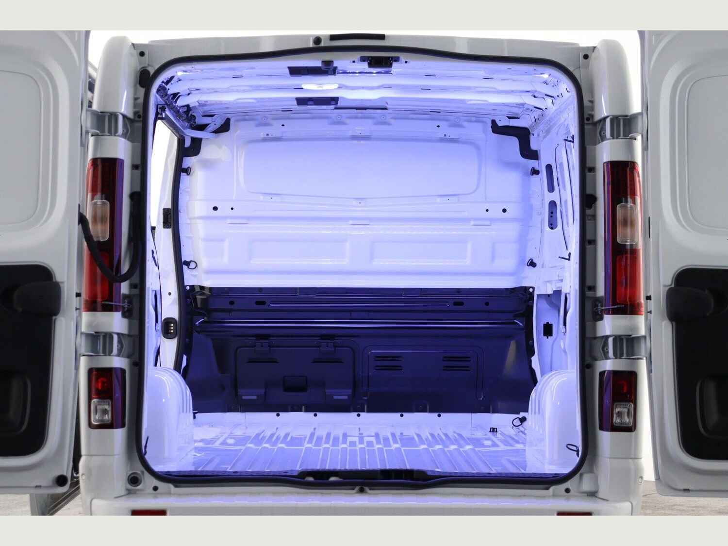 Used Nissan Primastar for sale - 77753245: Photo 3