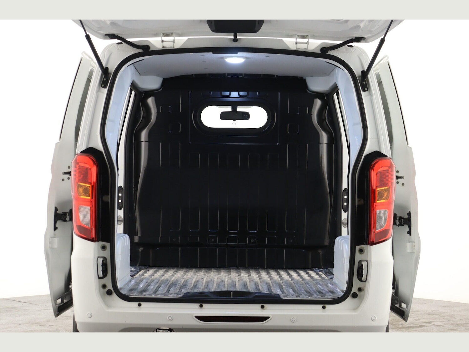 Used BYD ETP3 2024 for sale - 77958235: Photo 3