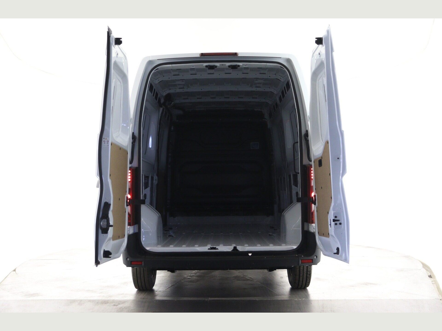 Used Renault Master 2025 for sale - 77351571: Photo 2