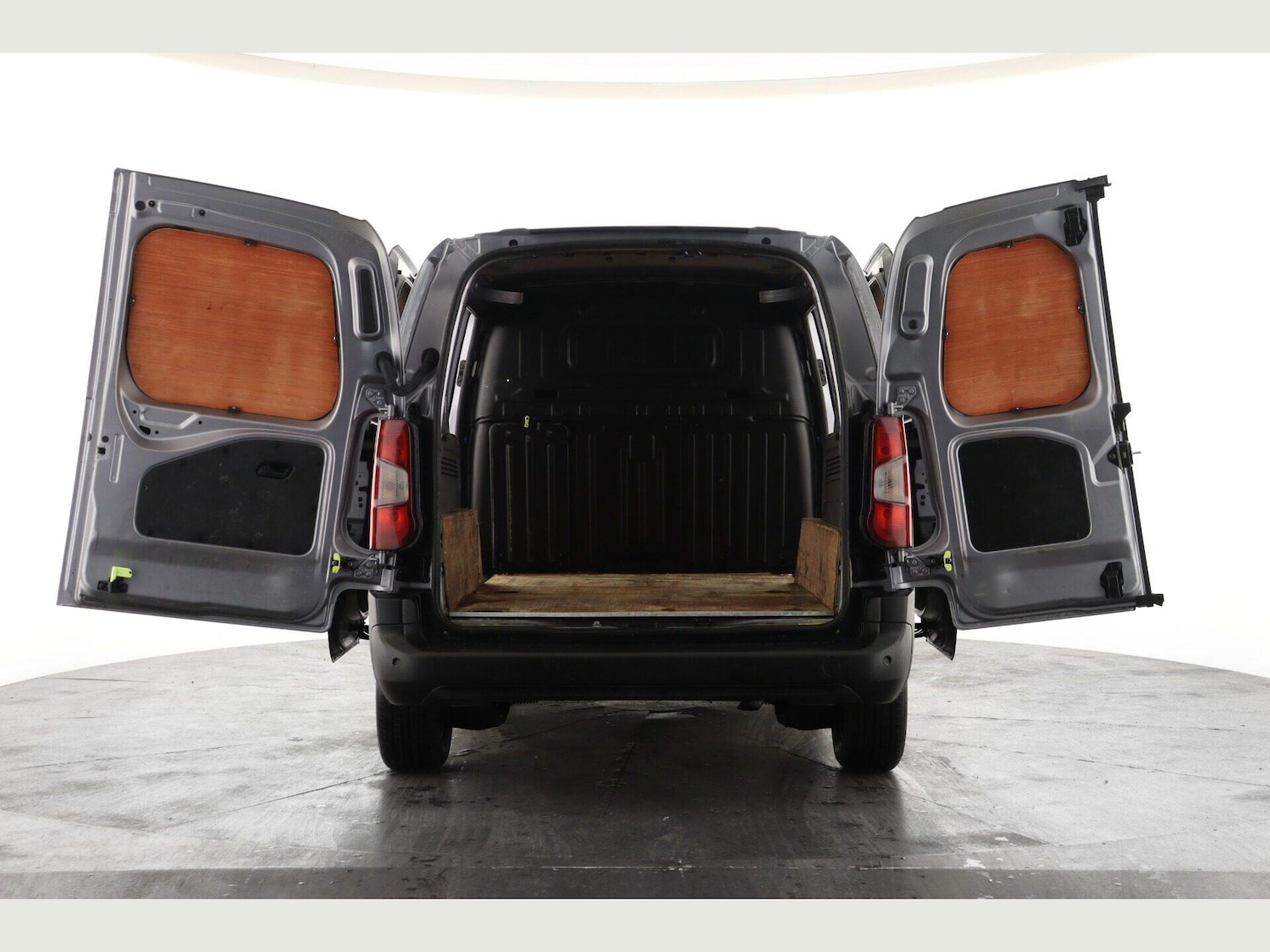 Used Peugeot Partner 2022 for sale - 77425417: Photo 2